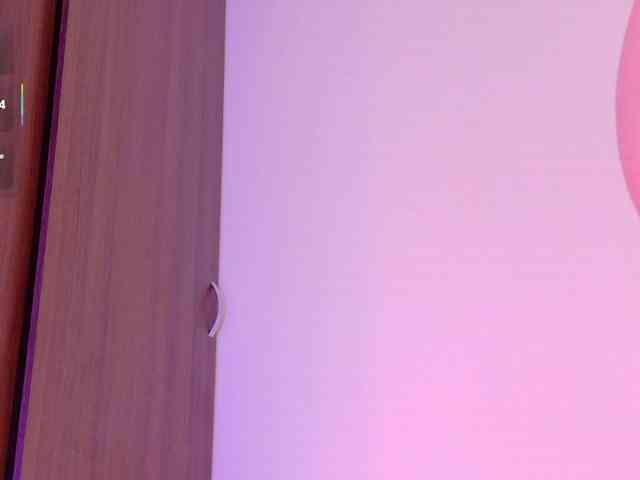 KRISTINCHERRY webcam