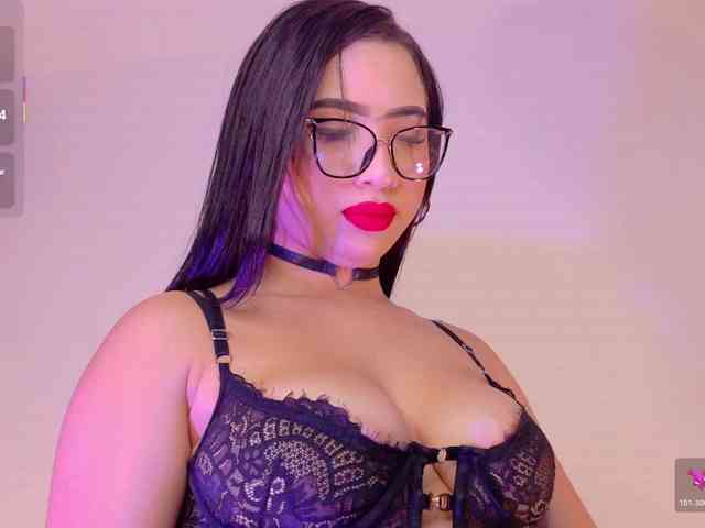 KRISTINCHERRY webcam
