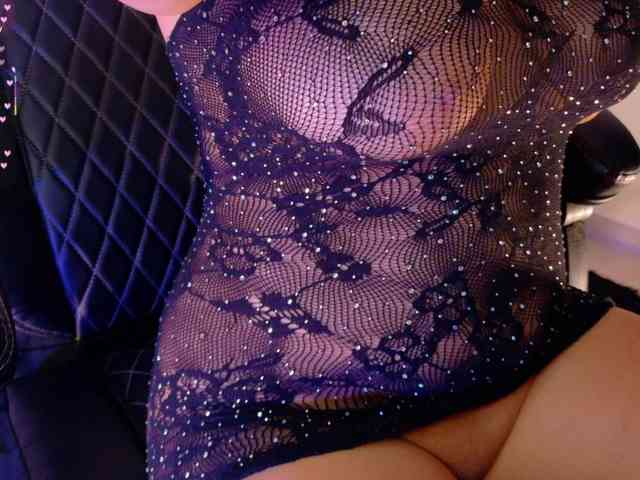KRISTINCHERRY webcam
