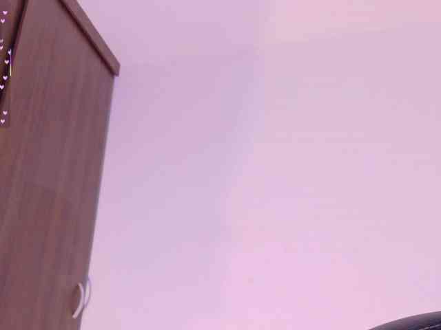 KRISTINCHERRY webcam