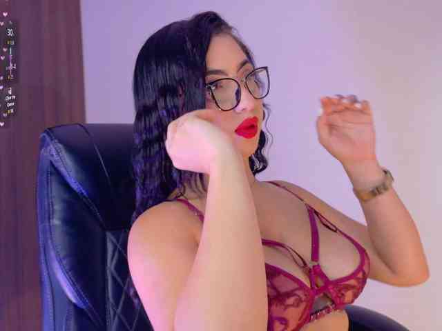 KRISTINCHERRY webcam