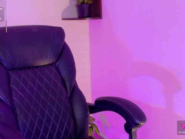 KRISTINCHERRY webcam