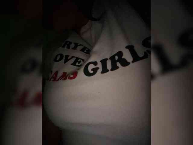 KRISTINCHERRY webcam