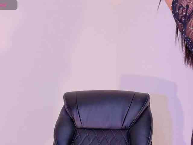 KRISTINCHERRY webcam