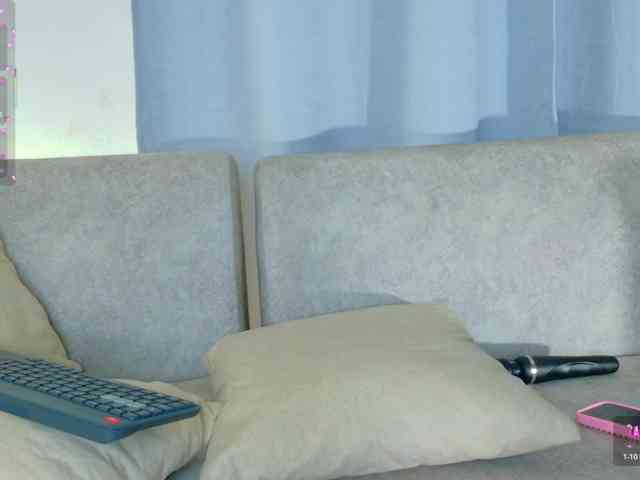 KRISTINCHERRY webcam