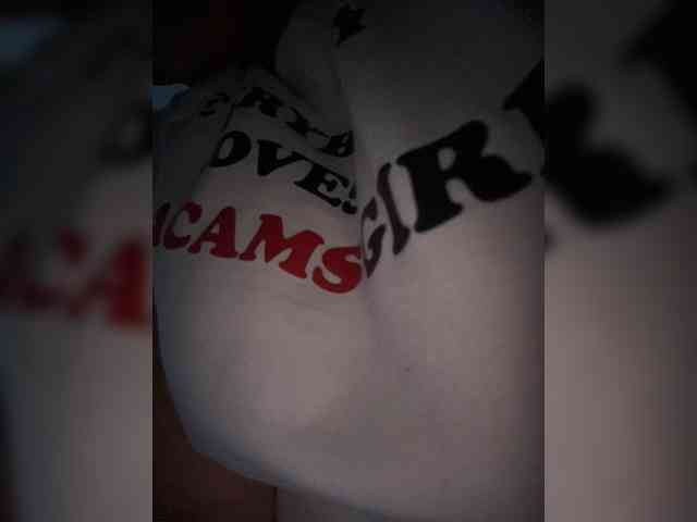 KRISTINCHERRY webcam