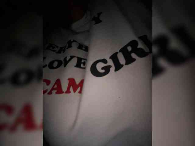 KRISTINCHERRY webcam