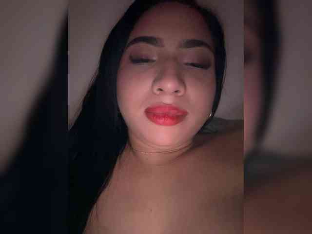 KRISTINCHERRY Live Webcam on BongaCams