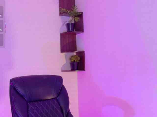 KRISTINCHERRY webcam