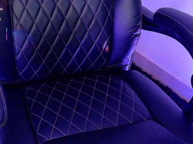 KRISTINCHERRY webcam