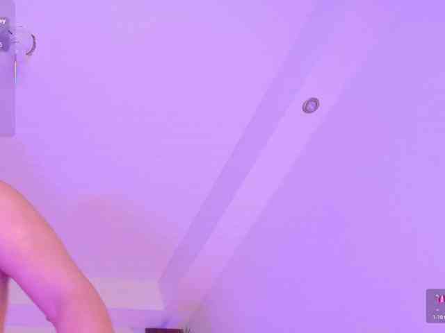 KRISTINCHERRY webcam