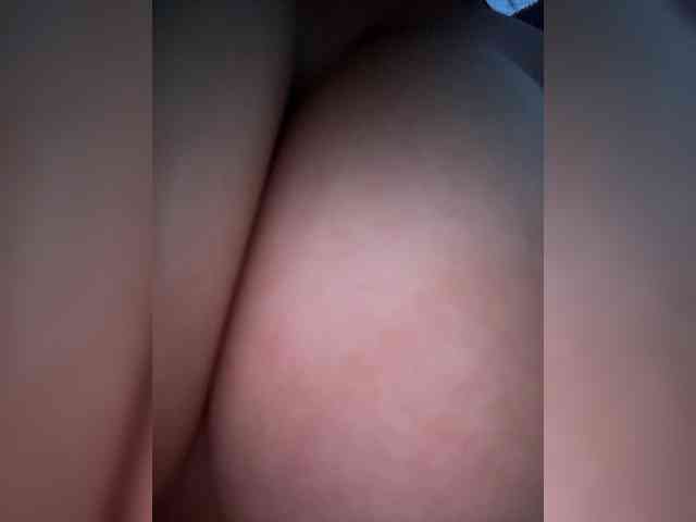 KRISTINCHERRY webcam