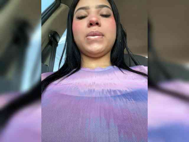 KRISTINCHERRY webcam