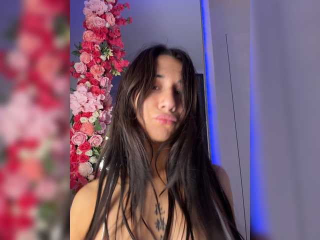 Adel9 live cam on BongaCams