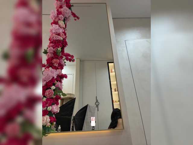 Adel9's BongaCams profile