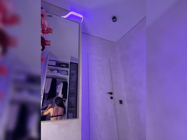 Adel9 live cam on BongaCams
