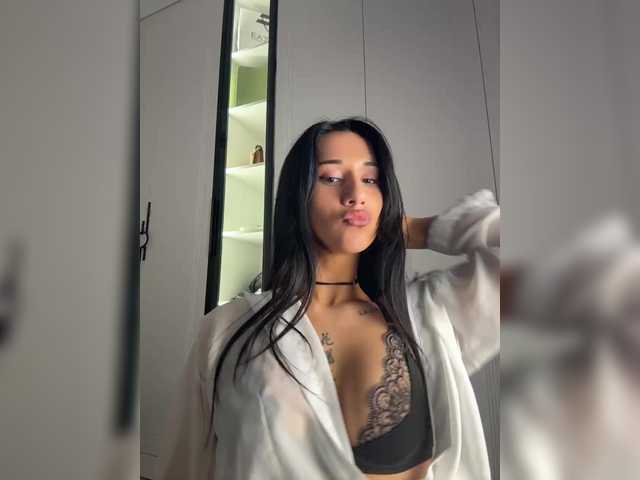 Adel9 live webcam show