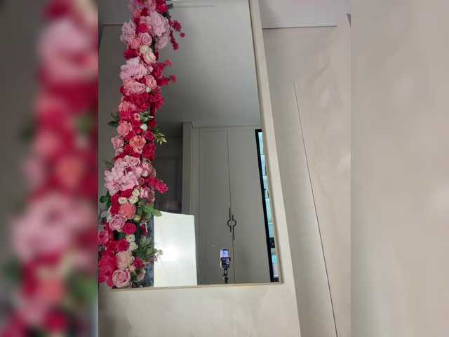 Adel9 chat room