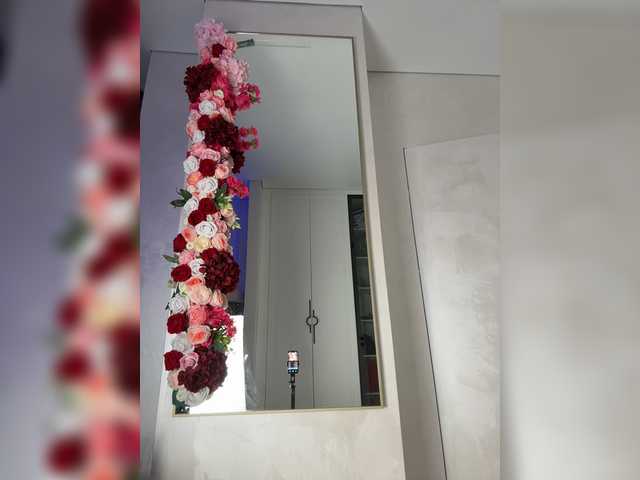 Adel9 live webcam show