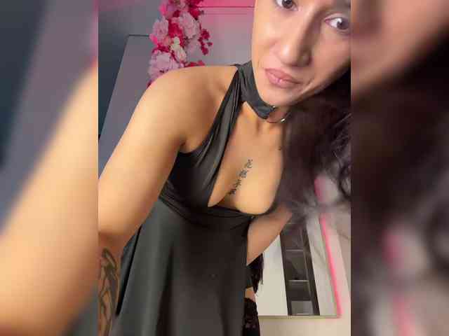 Adel9 Live Webcam on BongaCams