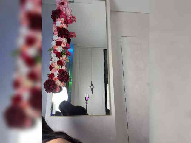 Adel9's webcam live show