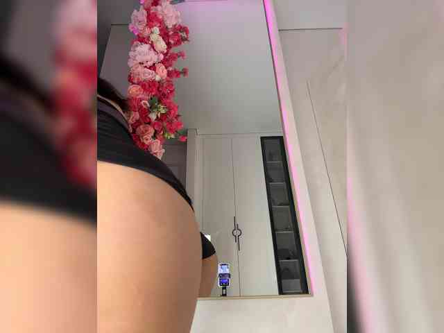 Adel9 Live Webcam on BongaCams
