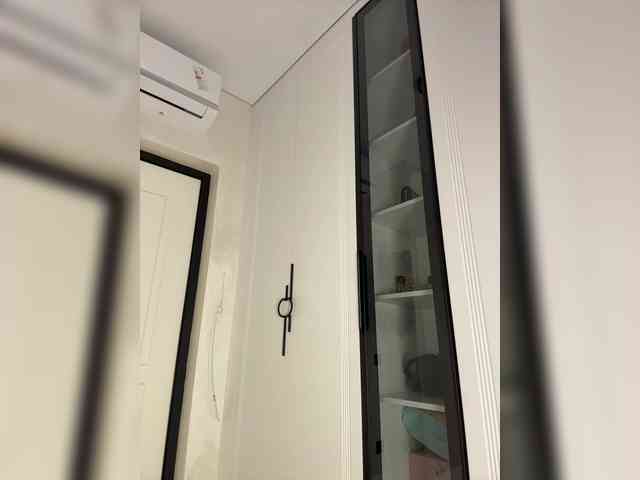 Adel9 webcam