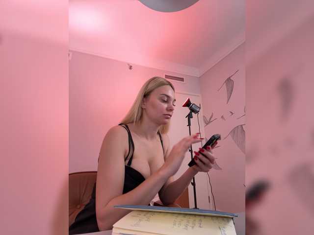 PolinaS live cam preview