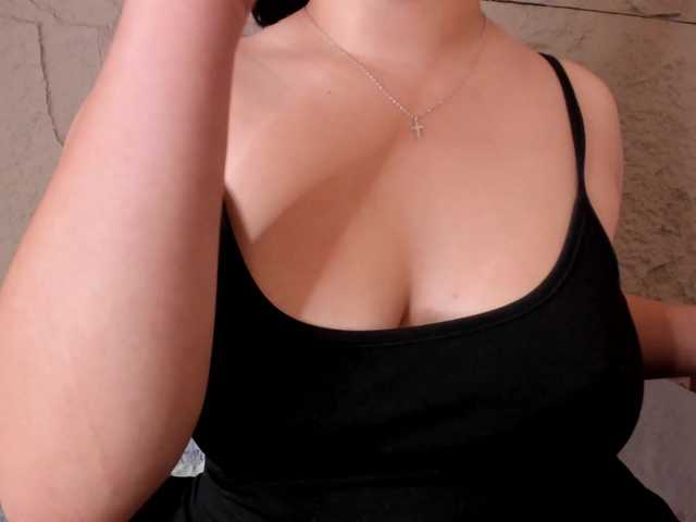 Malu live cam on BongaCams