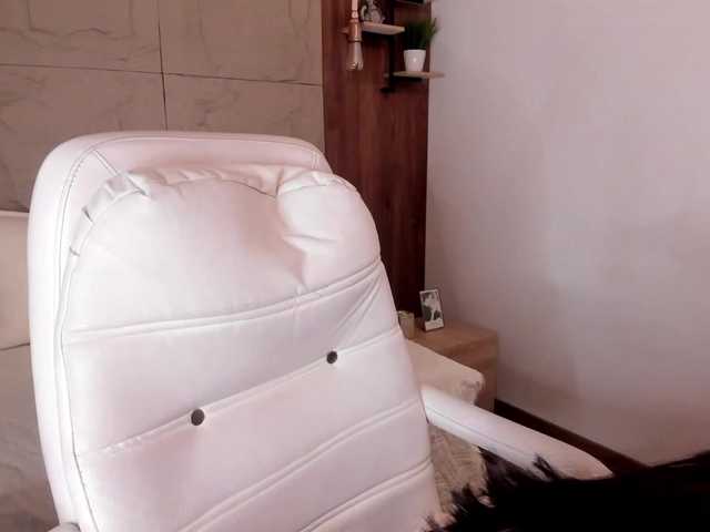 Malu live cam on BongaCams