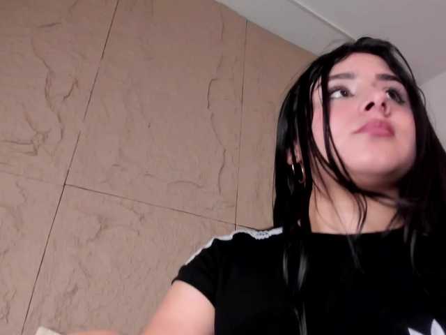 Malu live cam on BongaCams