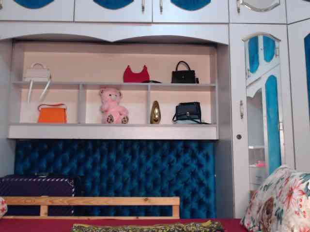 LadyDiva69 webcam