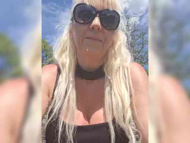 blondeterry webcam
