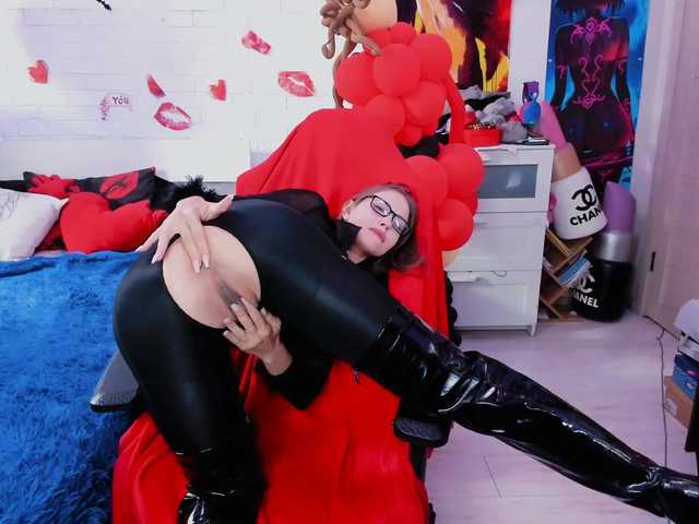 BaddNikky live webcam show