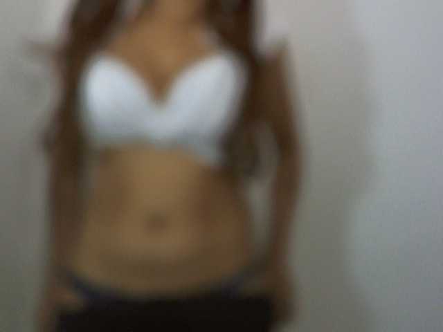 angesexyfull live cam on BongaCams