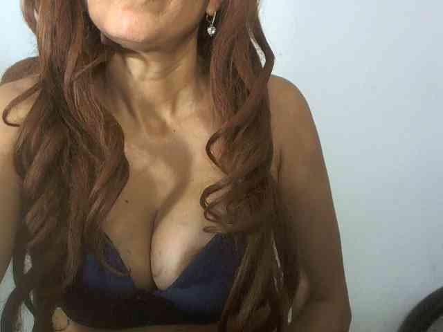 angesexyfull Live Webcam on BongaCams