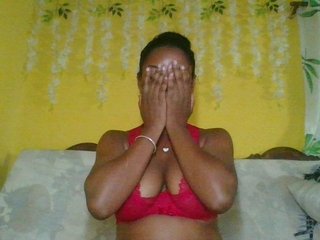 FredahSannie's Live Webcam