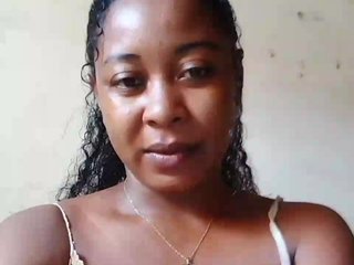 FredahSannie's Live Webcam