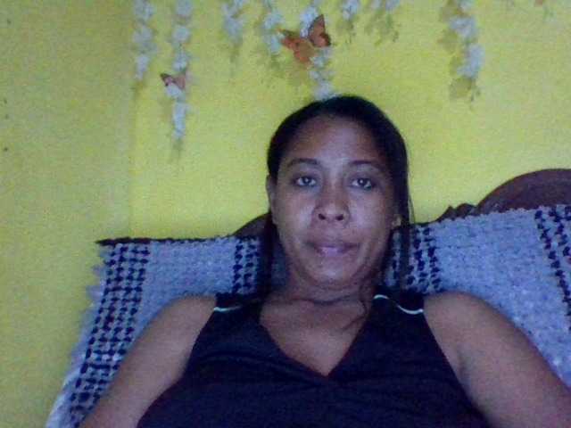 FredahSannie live cam on BongaCams