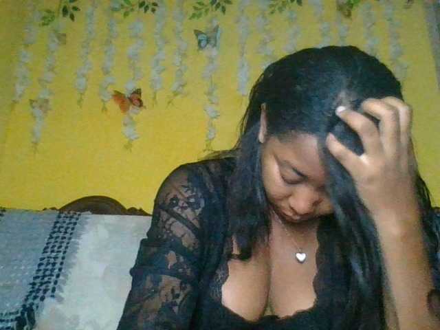 FredahSannie live cam on BongaCams