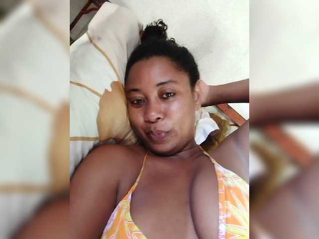 FredahSannie Live Cam and Statistics on UnifiedCams