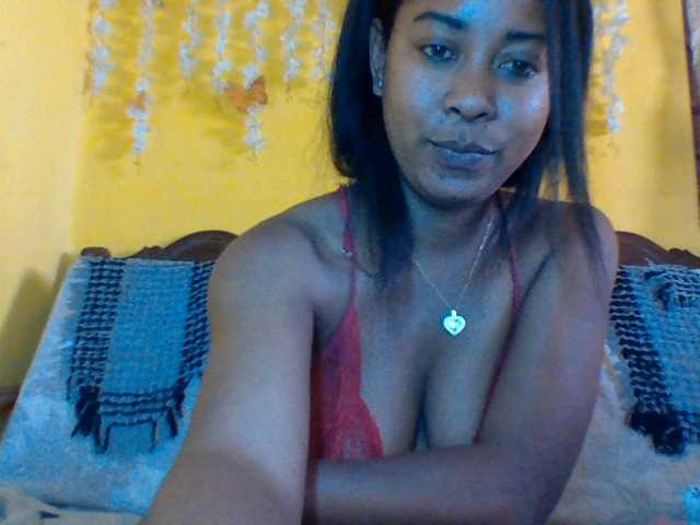 FredahSannie live cam on BongaCams