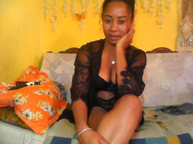 FredahSannie live cam on BongaCams