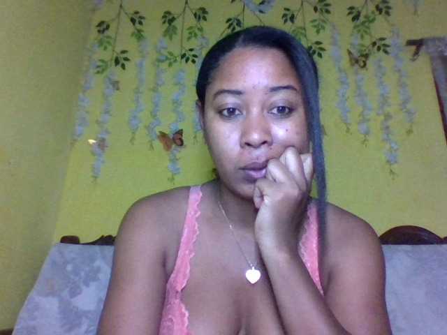 FredahSannie live cam on UnifiedCams