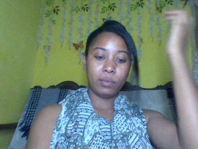 FredahSannie live cam on BongaCams