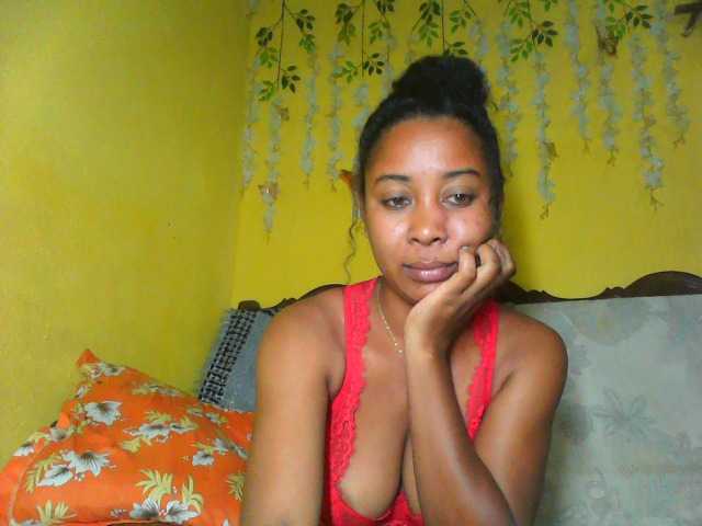 FredahSannie live cam on BongaCams
