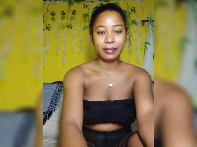 Modèle: FredahSannie