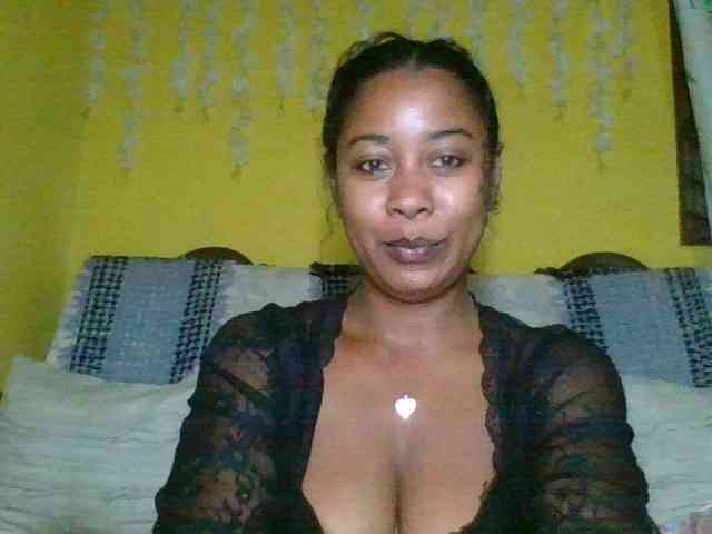 FredahSannie webcam