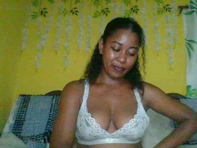 FredahSannie webcam