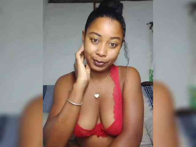 FredahSannie webcam